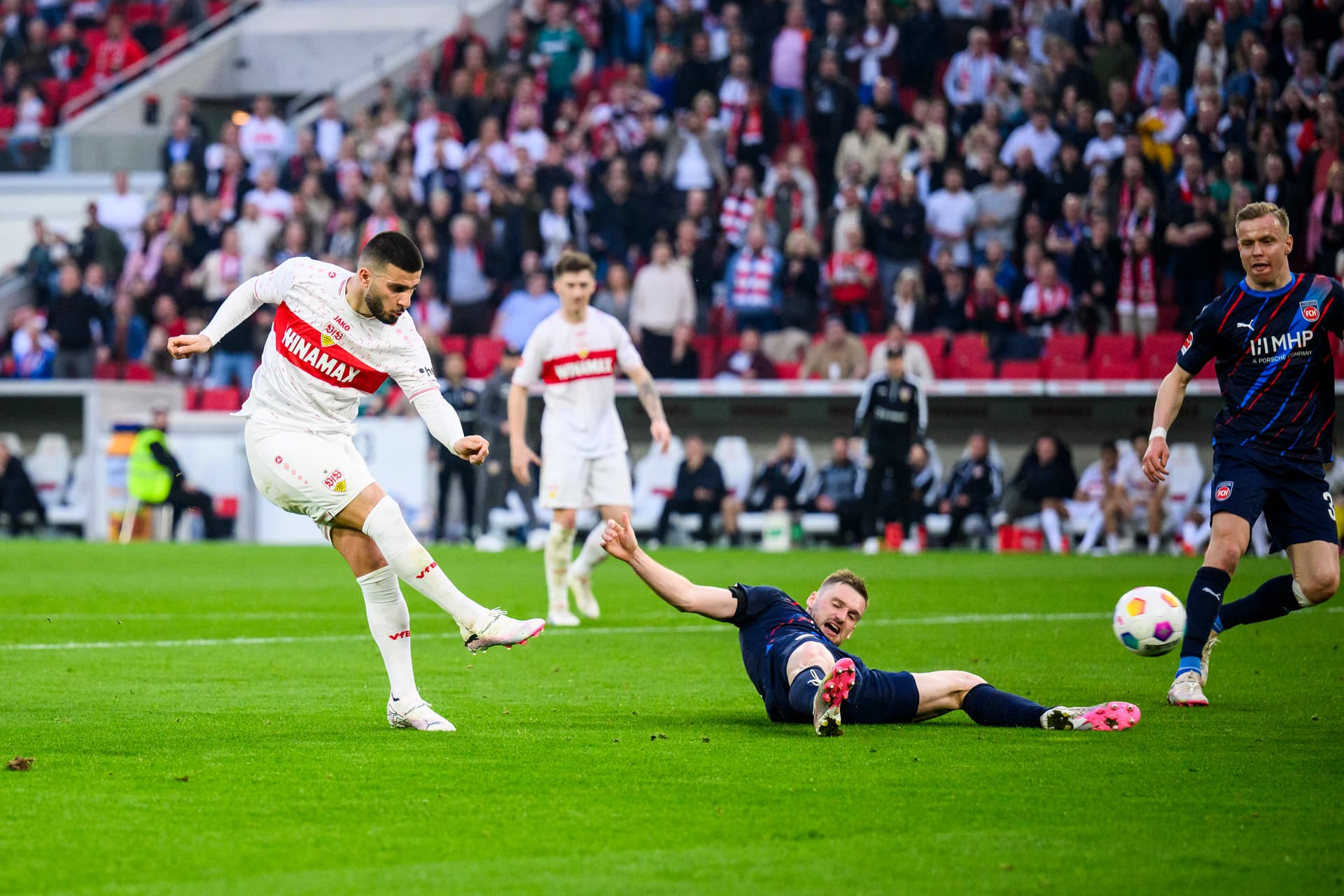 Bundesliga: a hajrában mentett pontot a Stuttgart