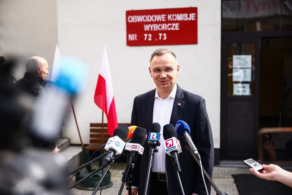 Lengyelország átvette a V4 elnöki tisztségét