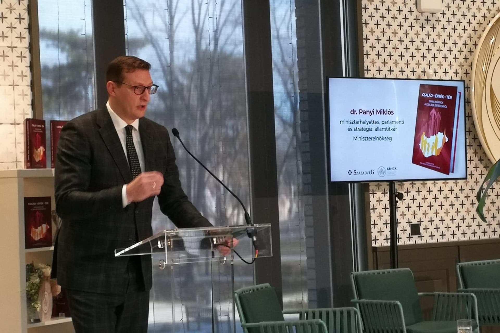 Panyi Miklós: A civil szervezetek a nemzet nélkülözhetetlen szövetei