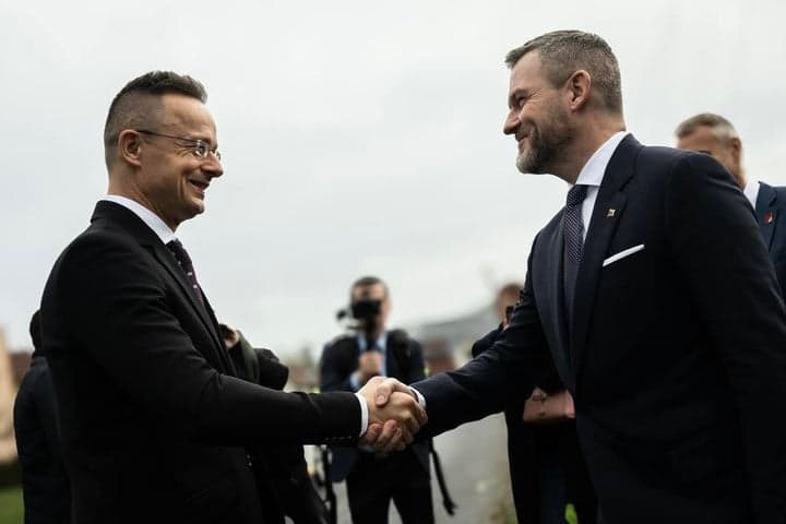 Szijjártó Péter gratulált Peter Pellegrininek