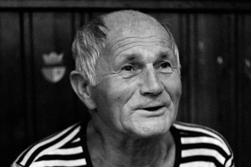 Főhajtás Bohumil Hrabal emléke előtt