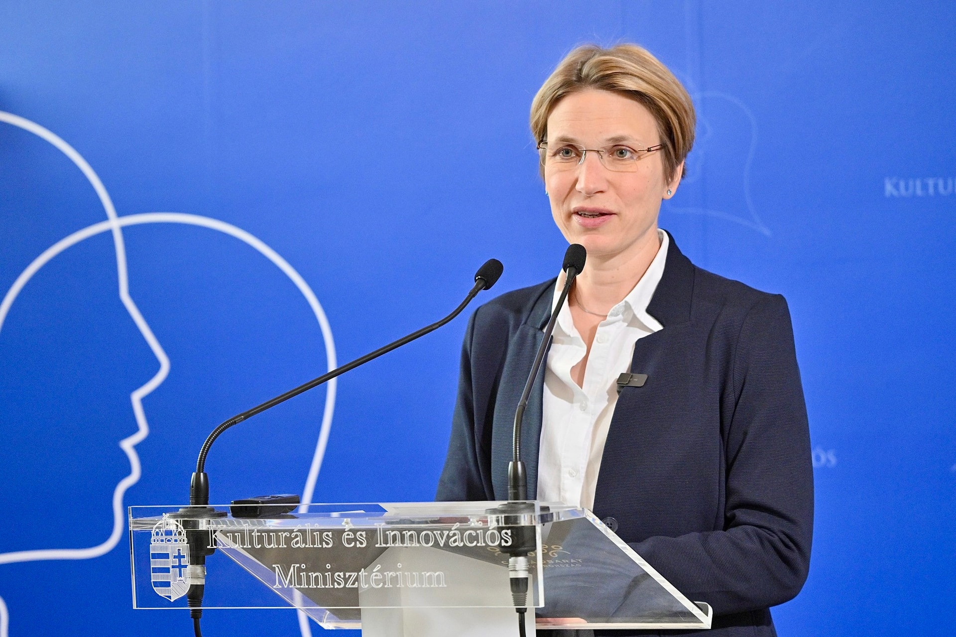 Hornung Ágnes: 2010-ben családbarát fordulat zajlott le Magyarországon