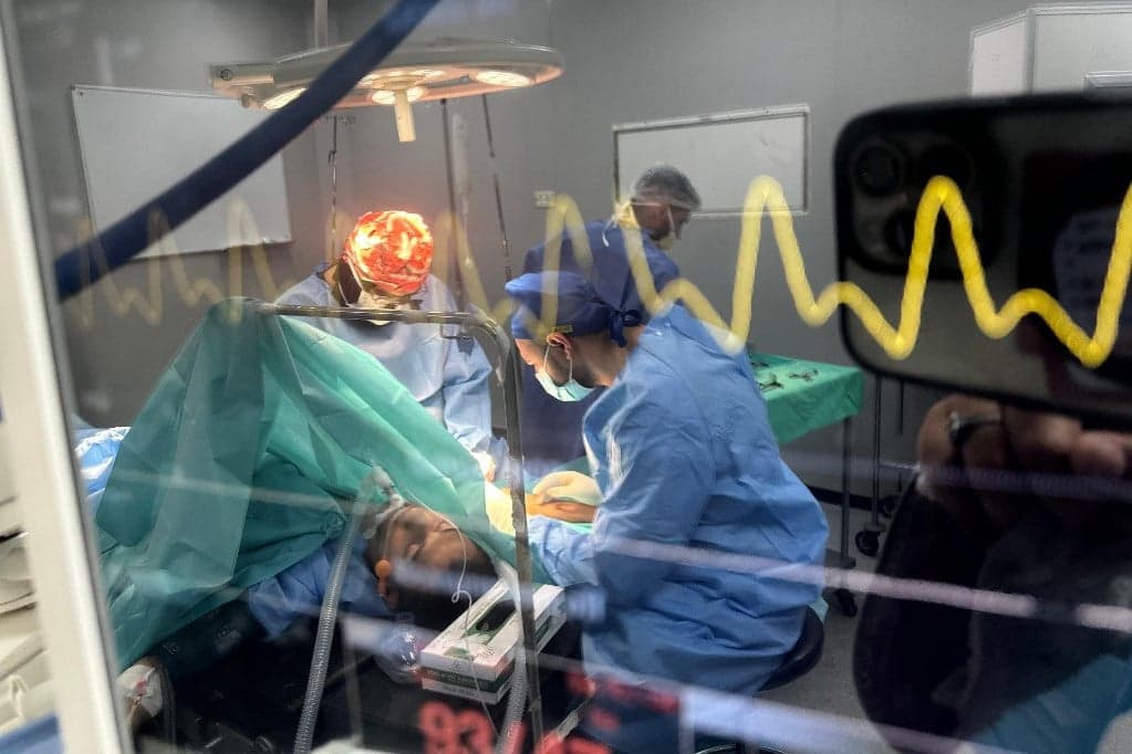 Az orvos megválaszolta, hogy felébredhet-e az altatásban lévő beteg műtét közben