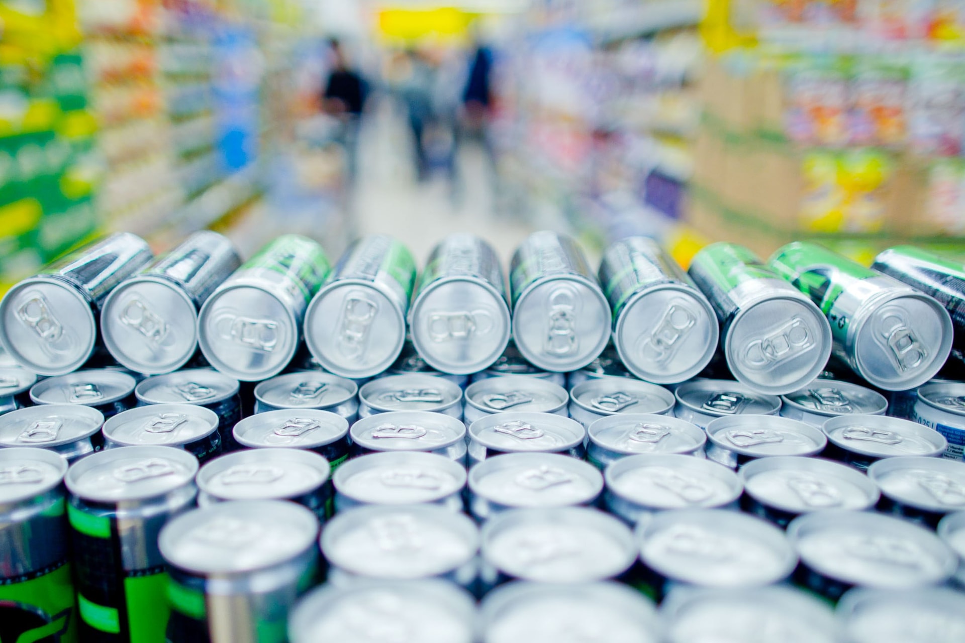 Ez történik a testünkkel, ha megiszunk egy energiaitalt