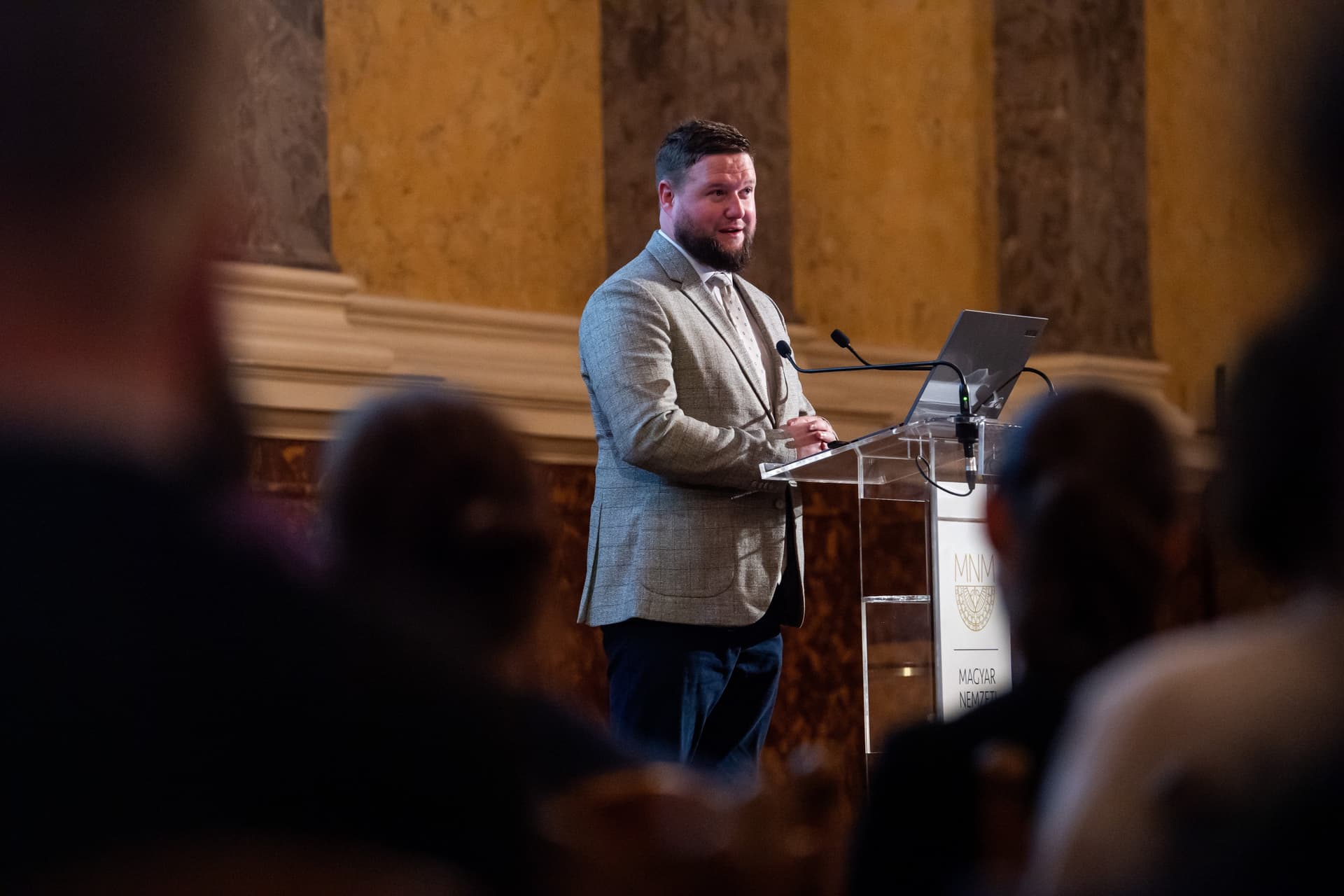 Vincze Máté: A múzeumok kezdték el az audiovizuális tartalmak gyűjtését