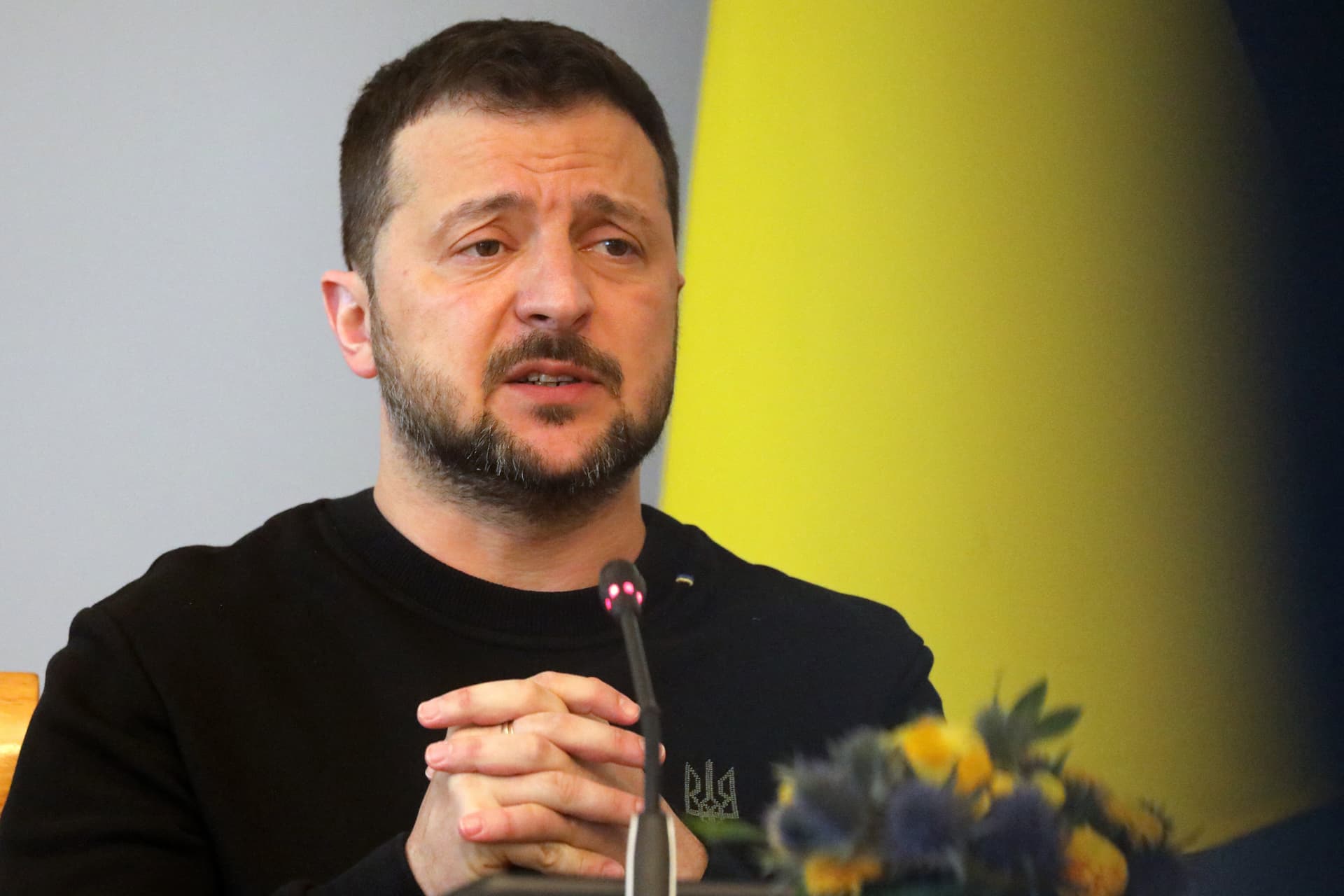 Zelenszkij haditanácsülést tartott Harkivban