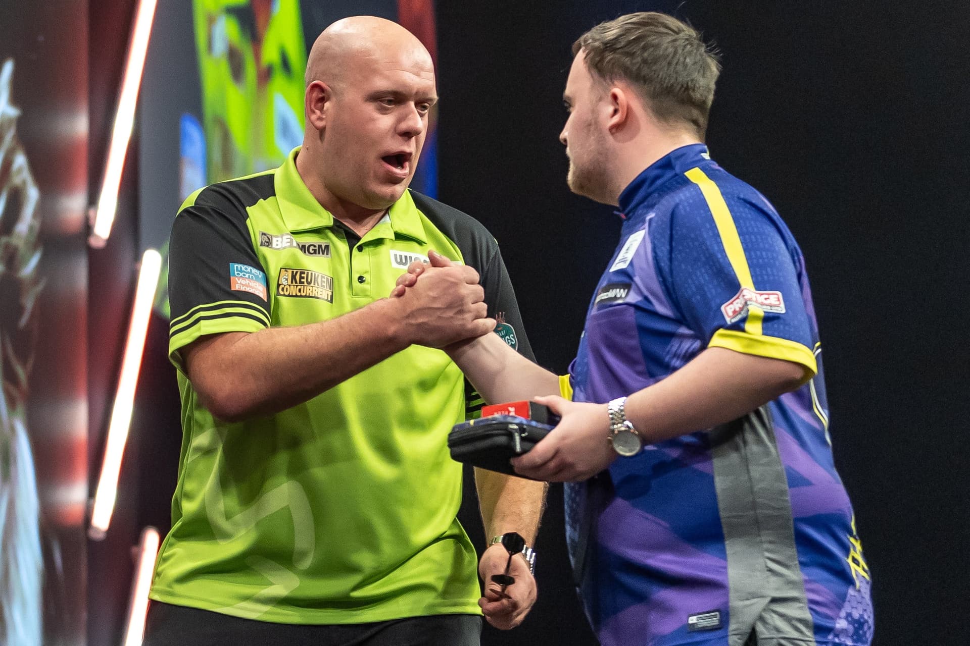 Budapestre jön októberben a darts világelitje