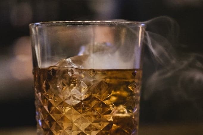 Kiderült, hogyan lehet megkülönböztetni az eredeti whiskyt a hamisítványtól