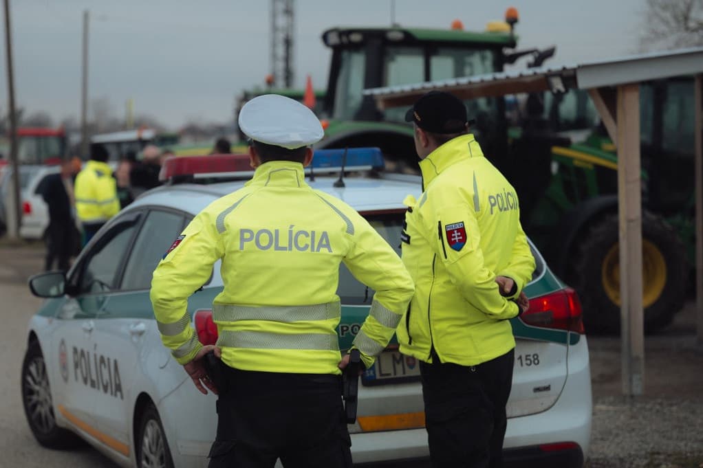 Bőven jutott a bombafenyegetésekből