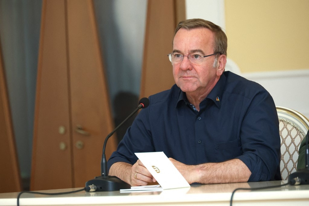 Nem a védelmi miniszter lesz az SPD kancellárjelöltje az előre hozott választásokon