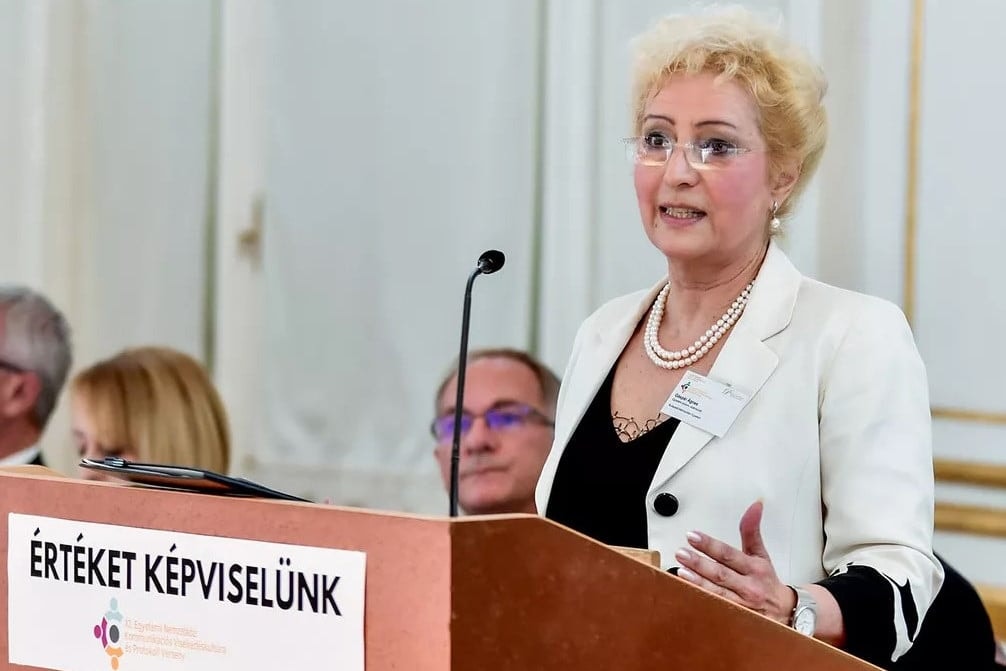 „A protokoll olyan, mint a KRESZ: egyszerre szolgálja a biztonságunkat, és azt, hogy jól érezzük magunkat”