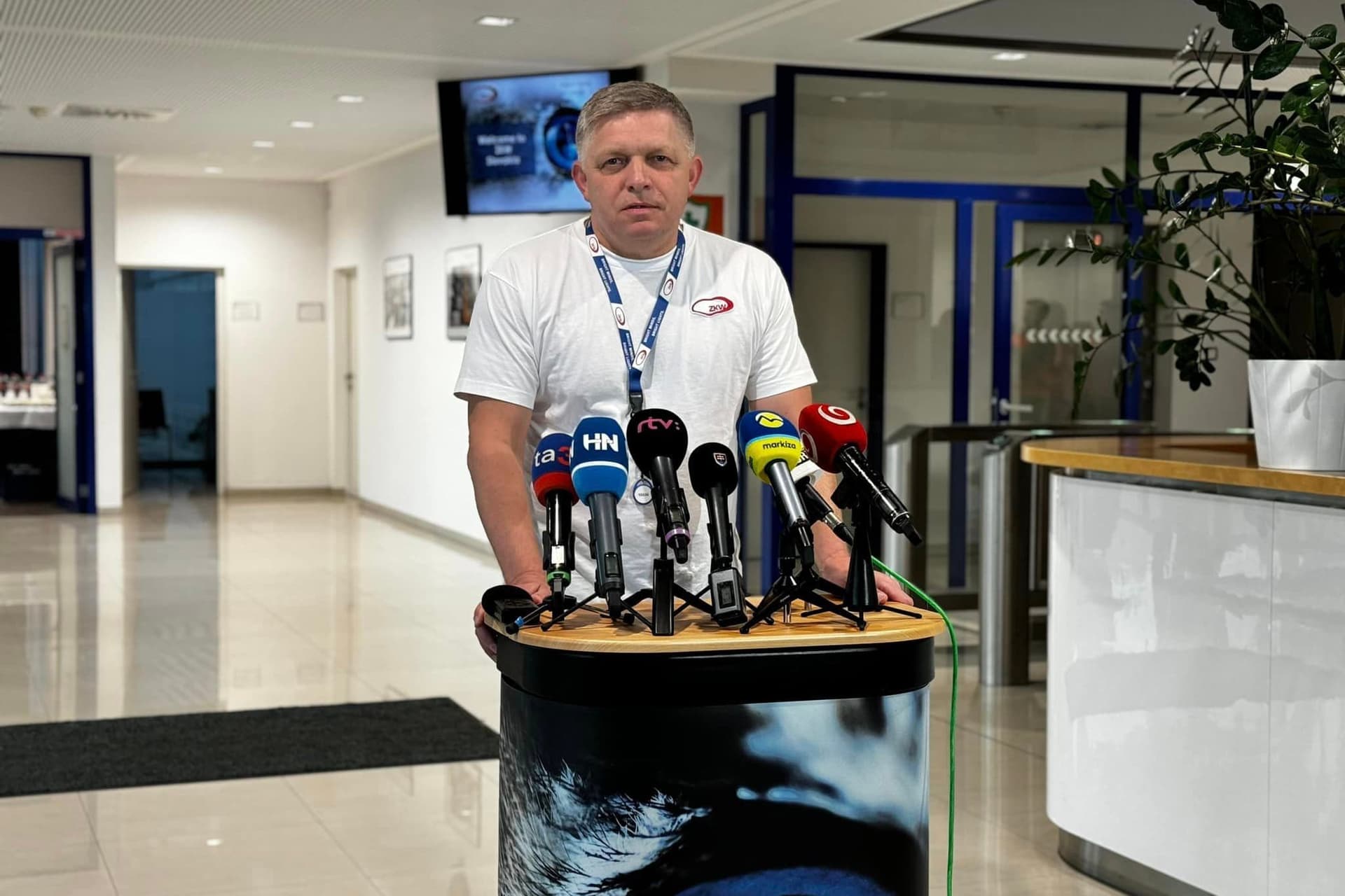 Letolt egy éjjeli műszakot Robert Fico