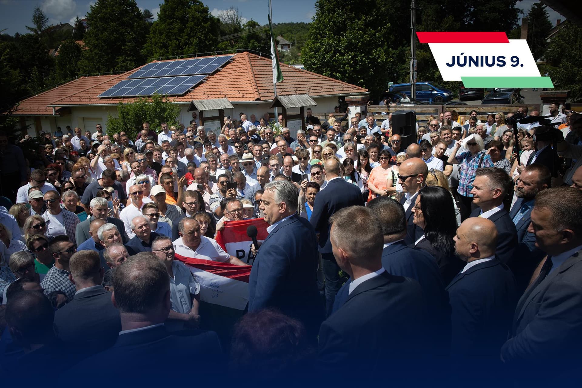Orbán Viktor: Ez a választás a háborúról és a békéről szól