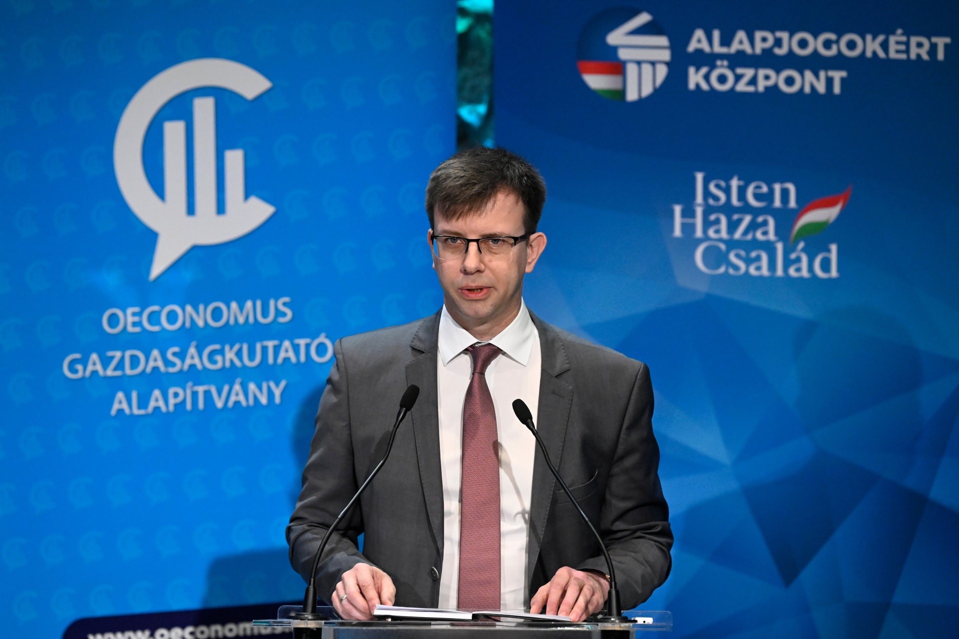 Lemaradásban van az EU versenyképessége