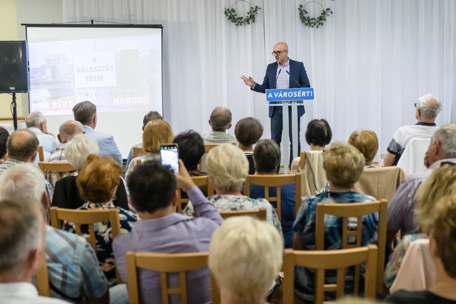 Kovács Zoltán: Háború vagy béke az EP-választás tétje