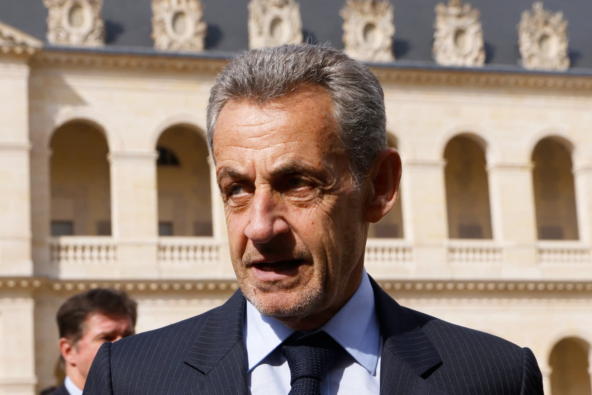 Sarkozy élesen bírálta Macron döntését