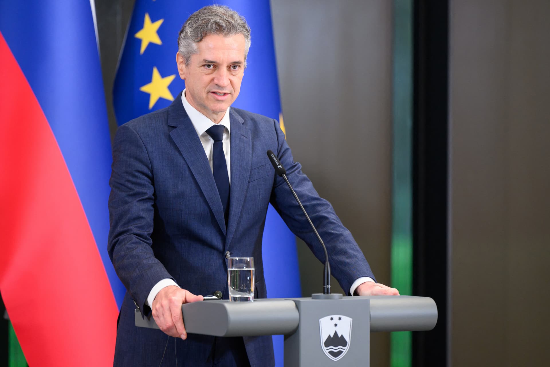 Három kérdésre három igen Szlovéniában