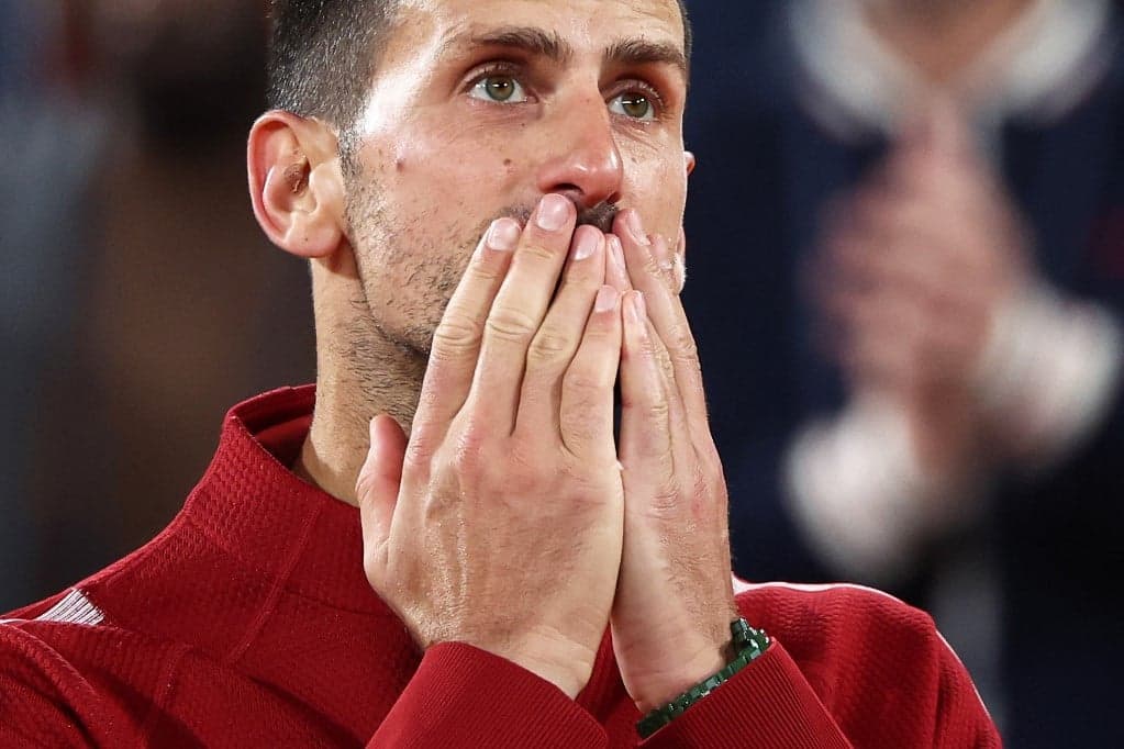 Dráma Párizsban: Djokovic majdnem elvérzett