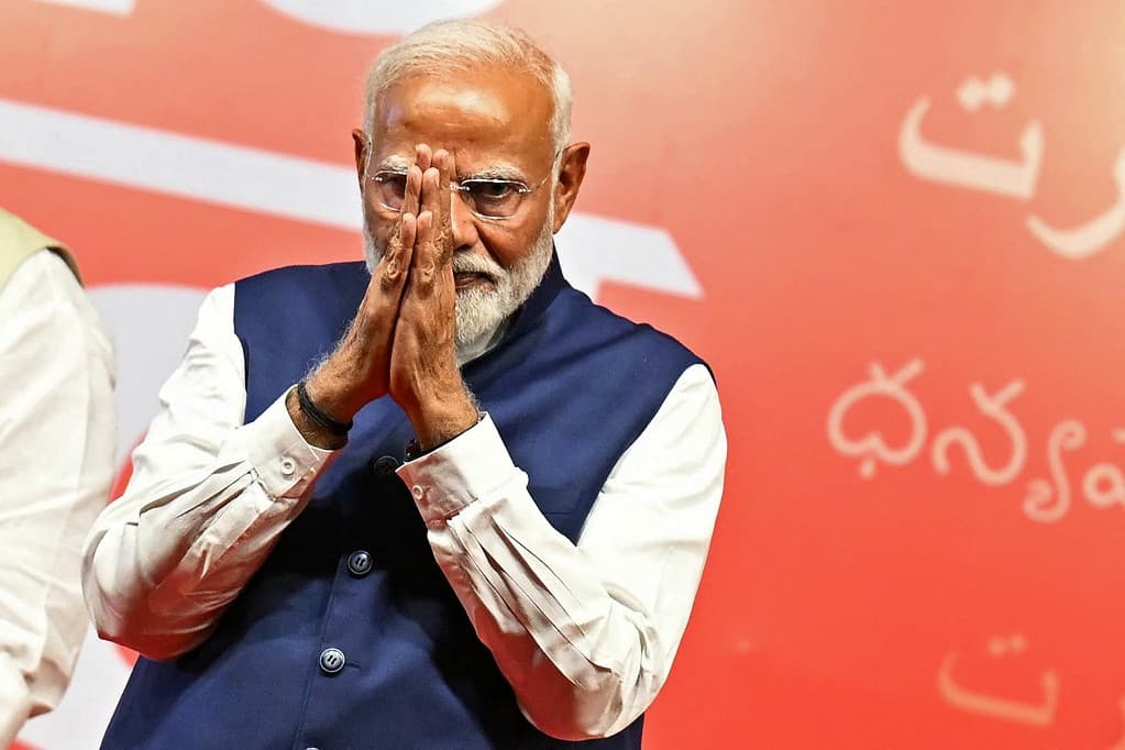 Továbbra is marad a régi Modi