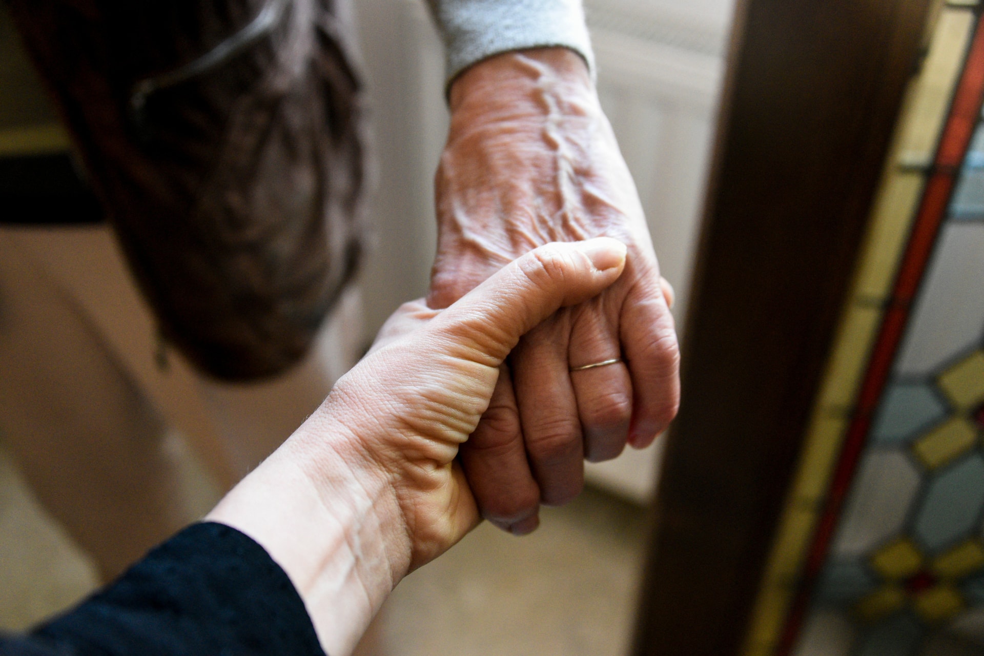 Akár 15-20 évvel előbb is megfigyelhetőek az Alzheimer-kór jelei