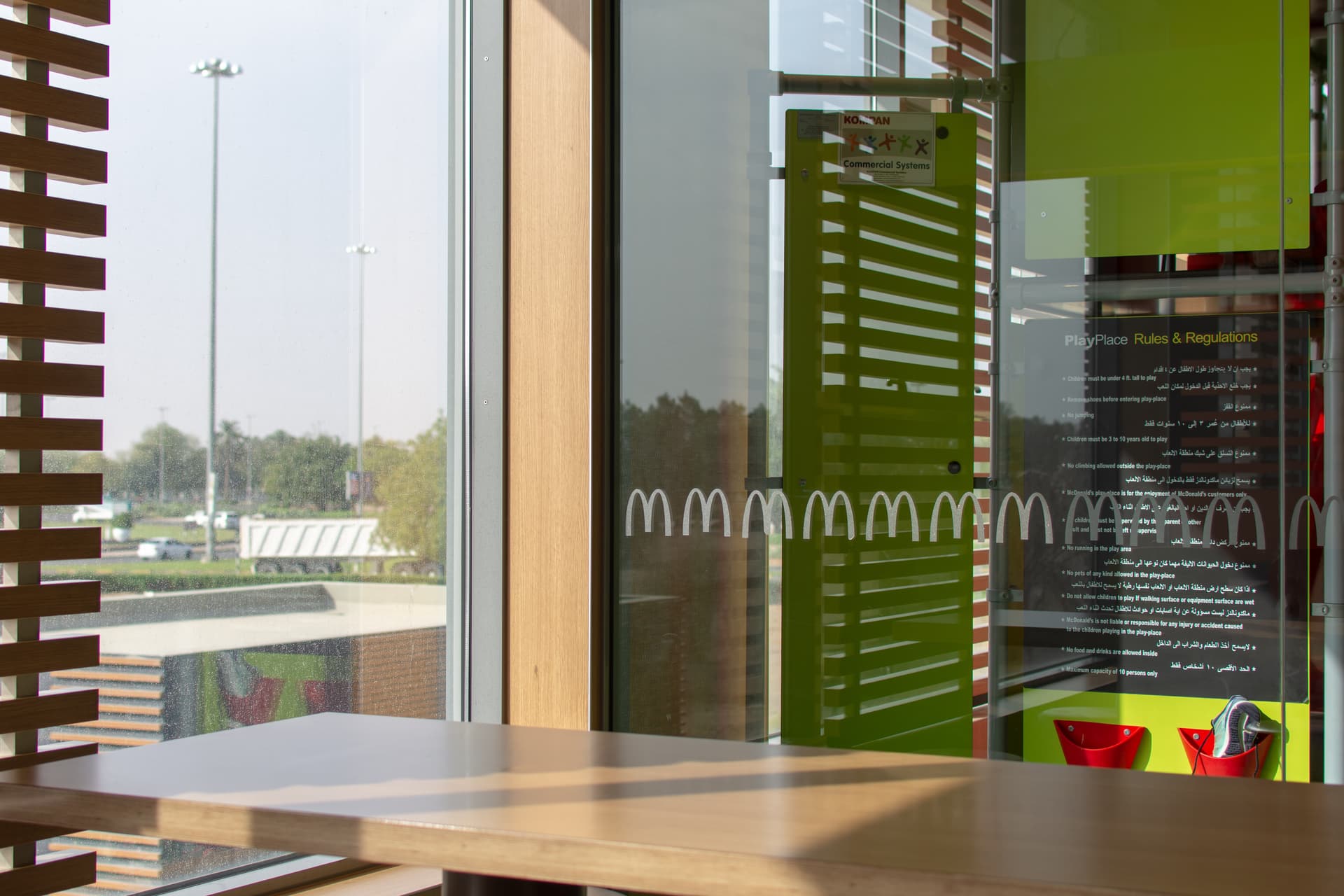 Brutális balhé volt egy budapesti McDonald's parkolójában