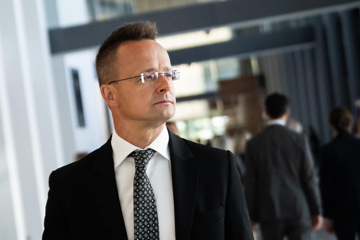 Szijjártó Péter gratulált a magyarul kiválóan beszélő új holland gazdasági miniszternek