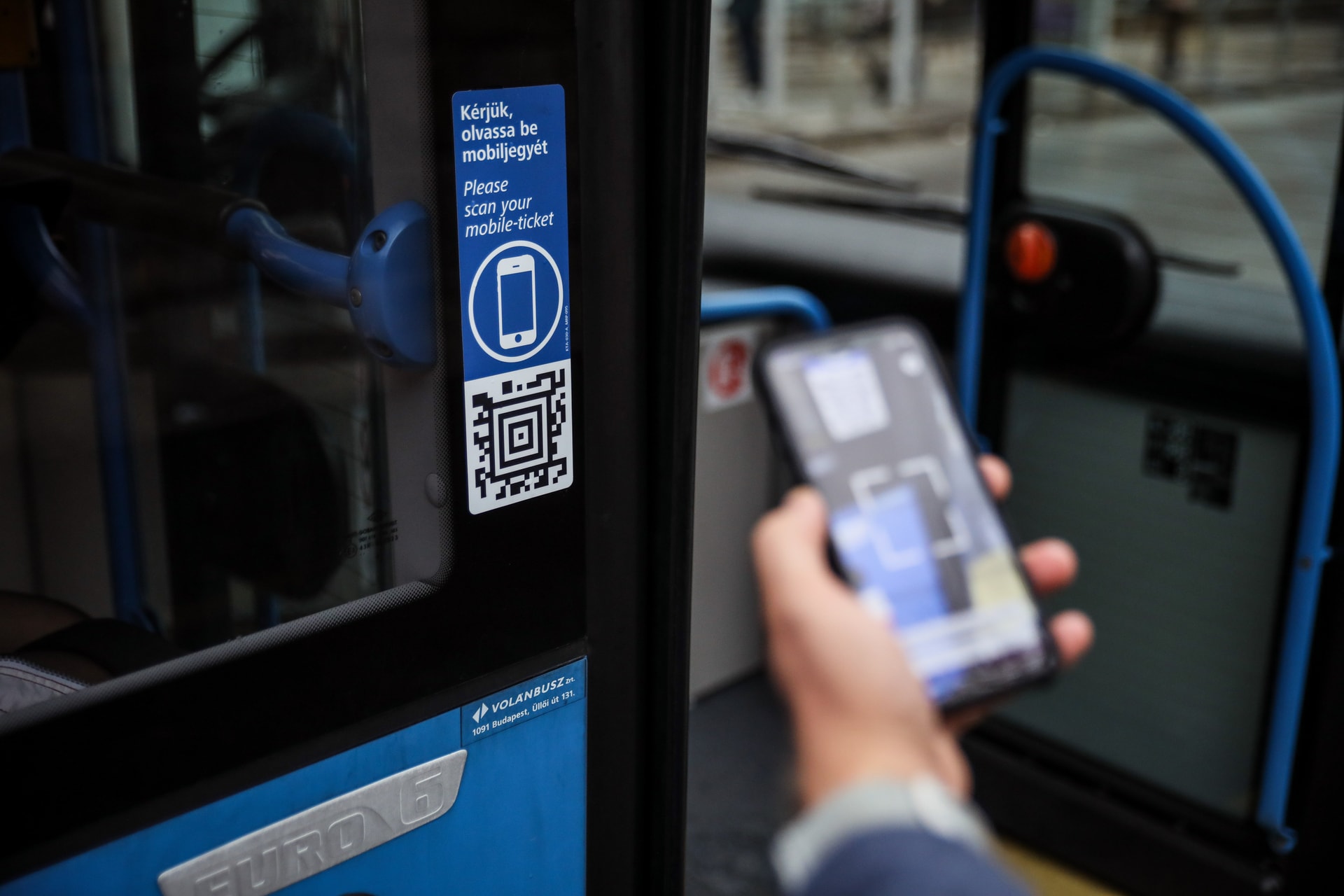 Egyszerűbbé vált a digitális jegyérvényesítés a BKK felszíni járatain