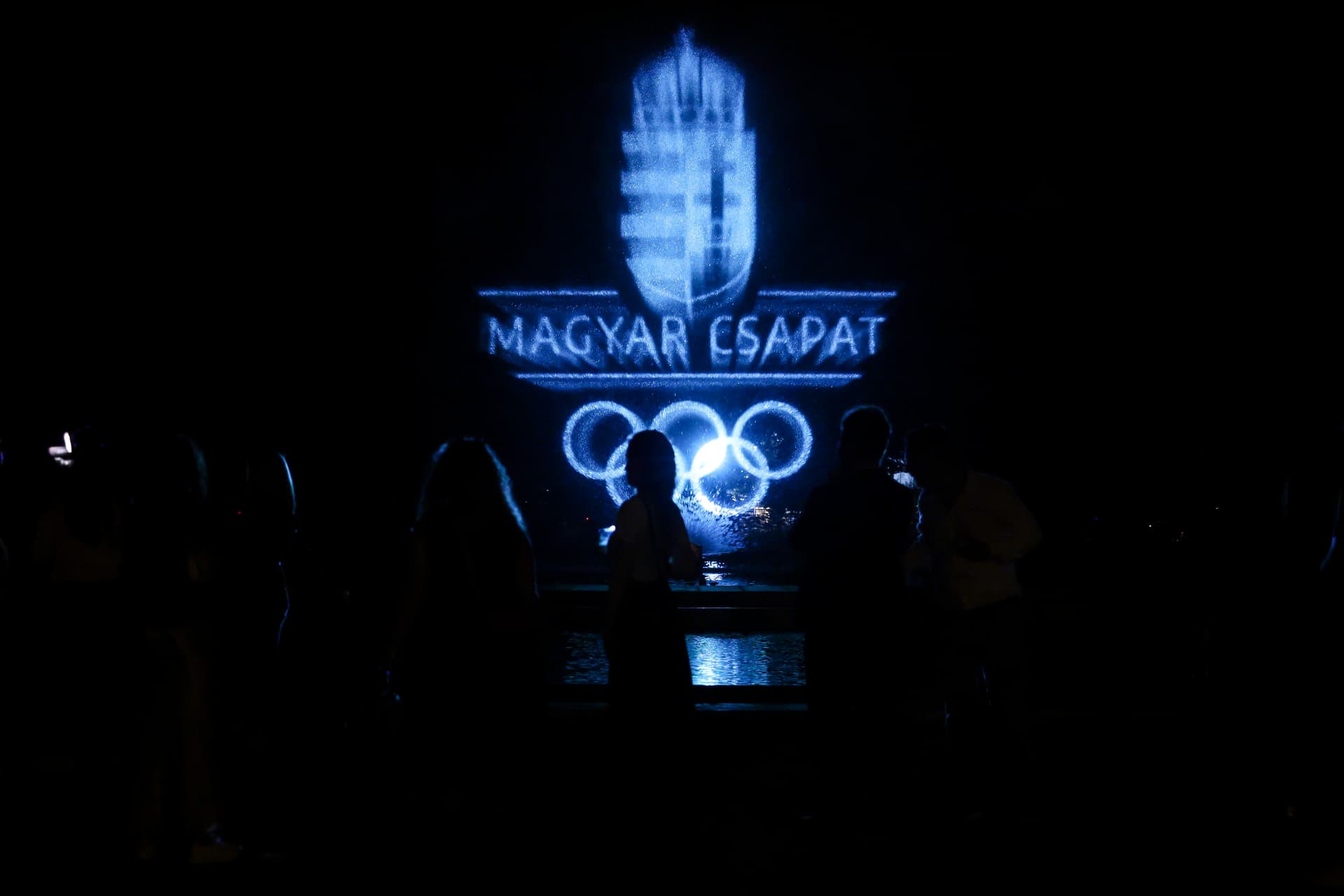 Megkezdte működését a magyar csapatiroda Párizsban