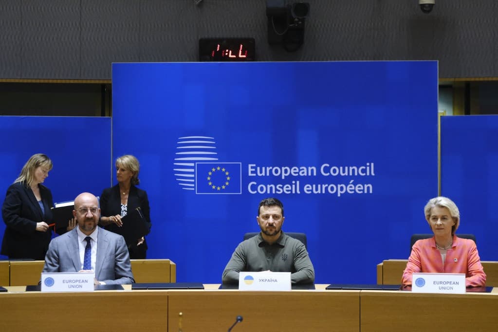 Az EU biztonsági kötelezettségvállalási megállapodást írt alá Ukrajnával