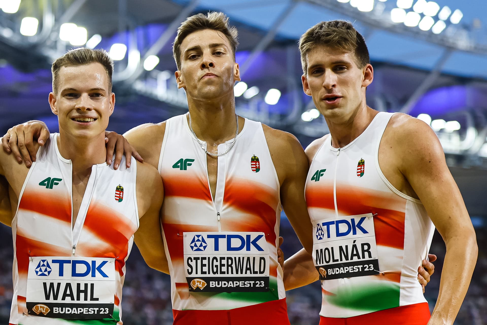 Országos csúccsal döntős a férfi 4×400-as váltó