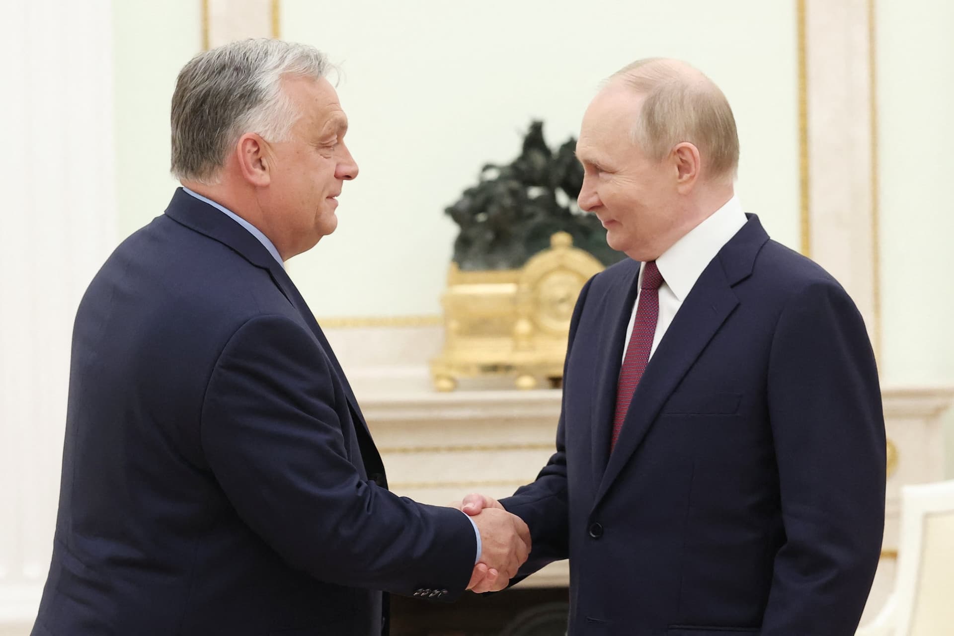 Washington szerint nem szolgálja a béke ügyét Orbán moszkvai útja
