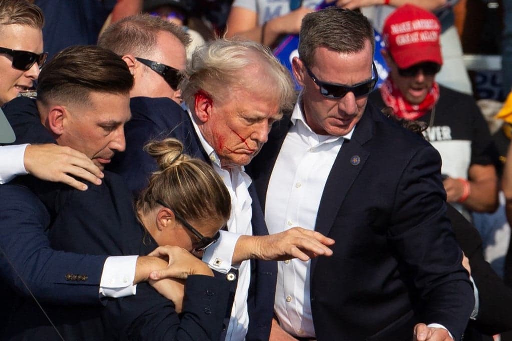 A titkosszolgálatnál vizsgálódnak a Trump-merénylet miatt