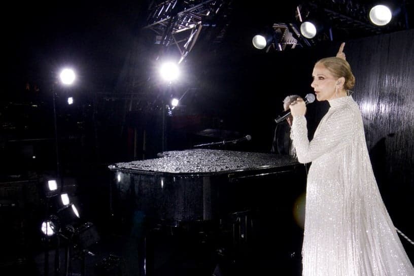 Ennyi idő alatt készült el Céline Dion ruhája az olimpia megnyitójára