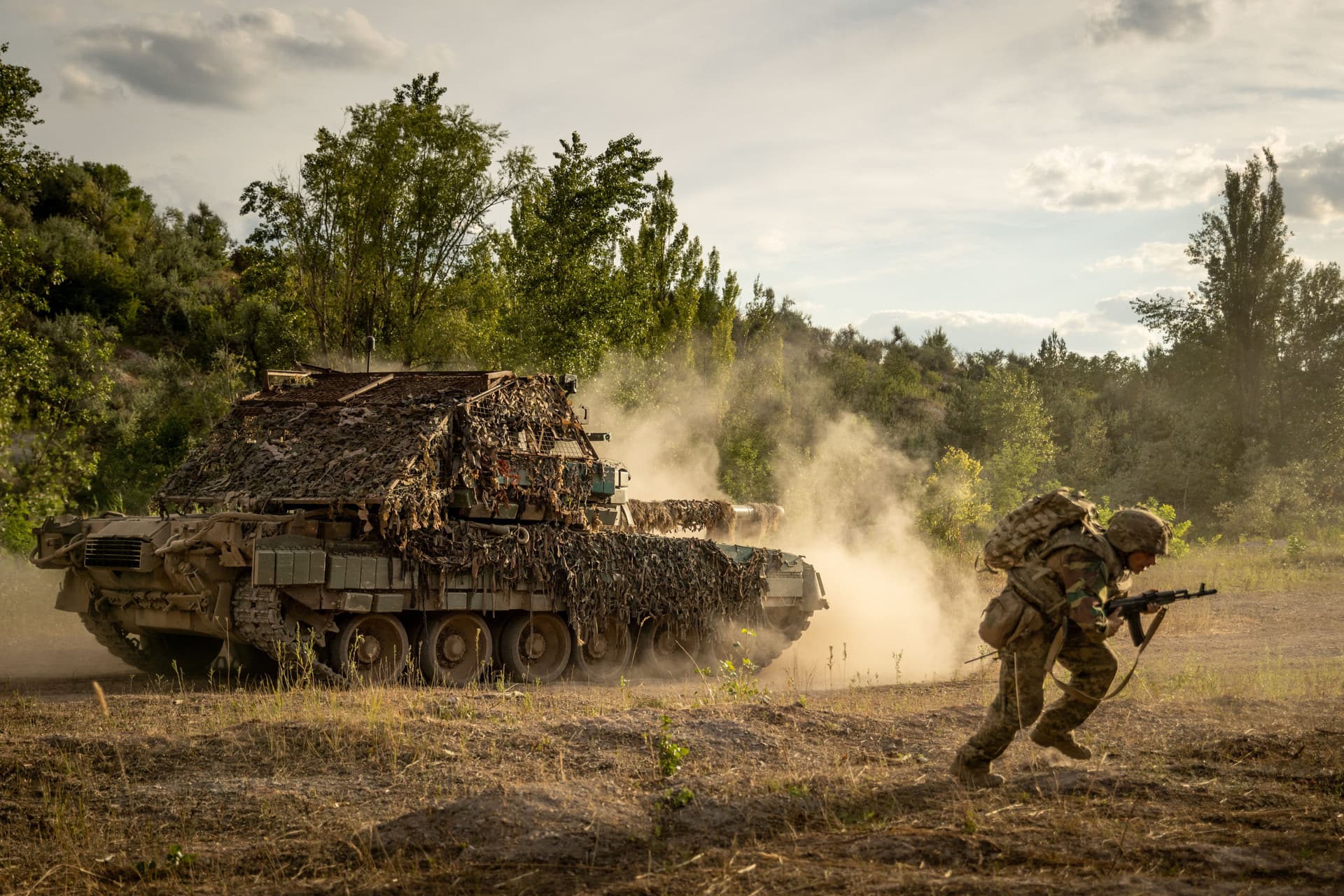 Mi történne Ukrajna NATO-csatlakozása esetén?