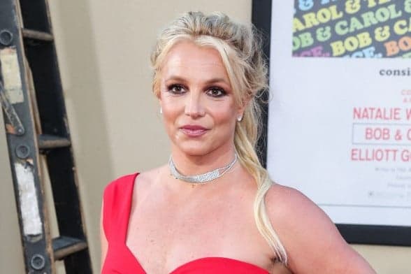 Britney Spears megbolondult?