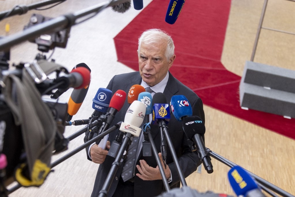 Borrell az európai védelem kiépítését sürgeti