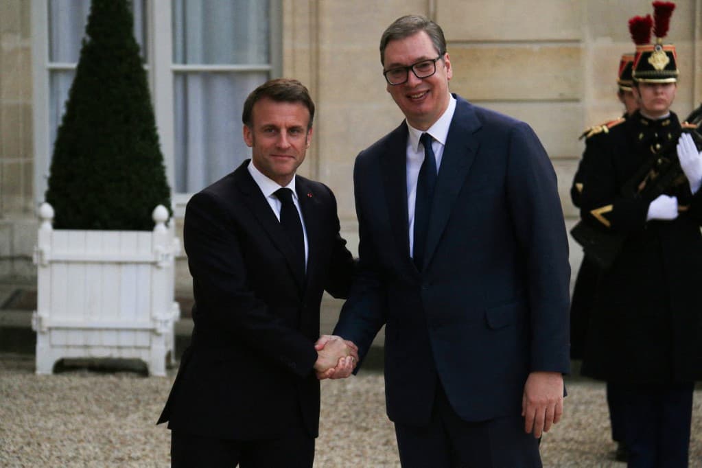 Szeptemberben megy Macron Belgrádba