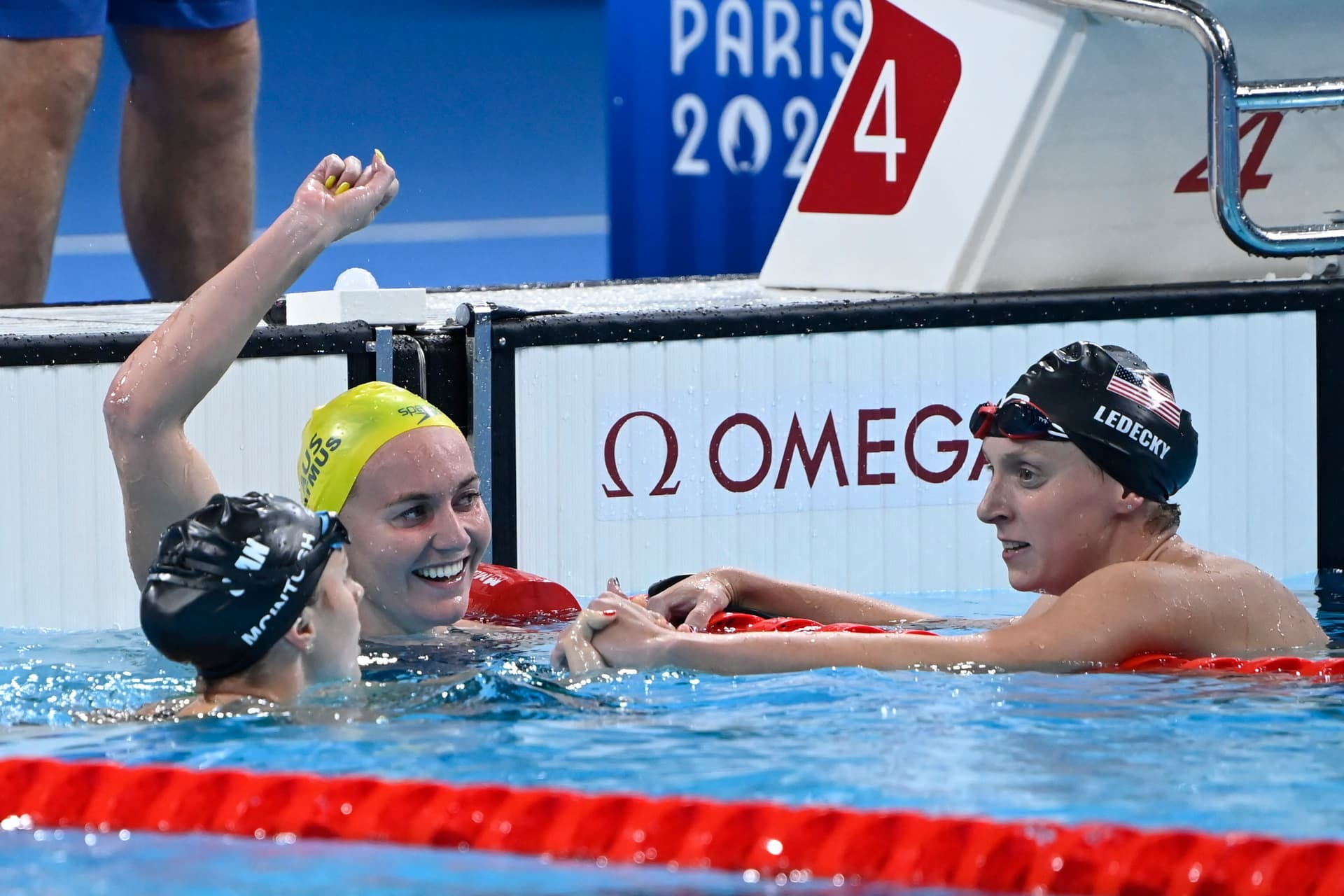 Dühös az olimpiai bajnok úszó