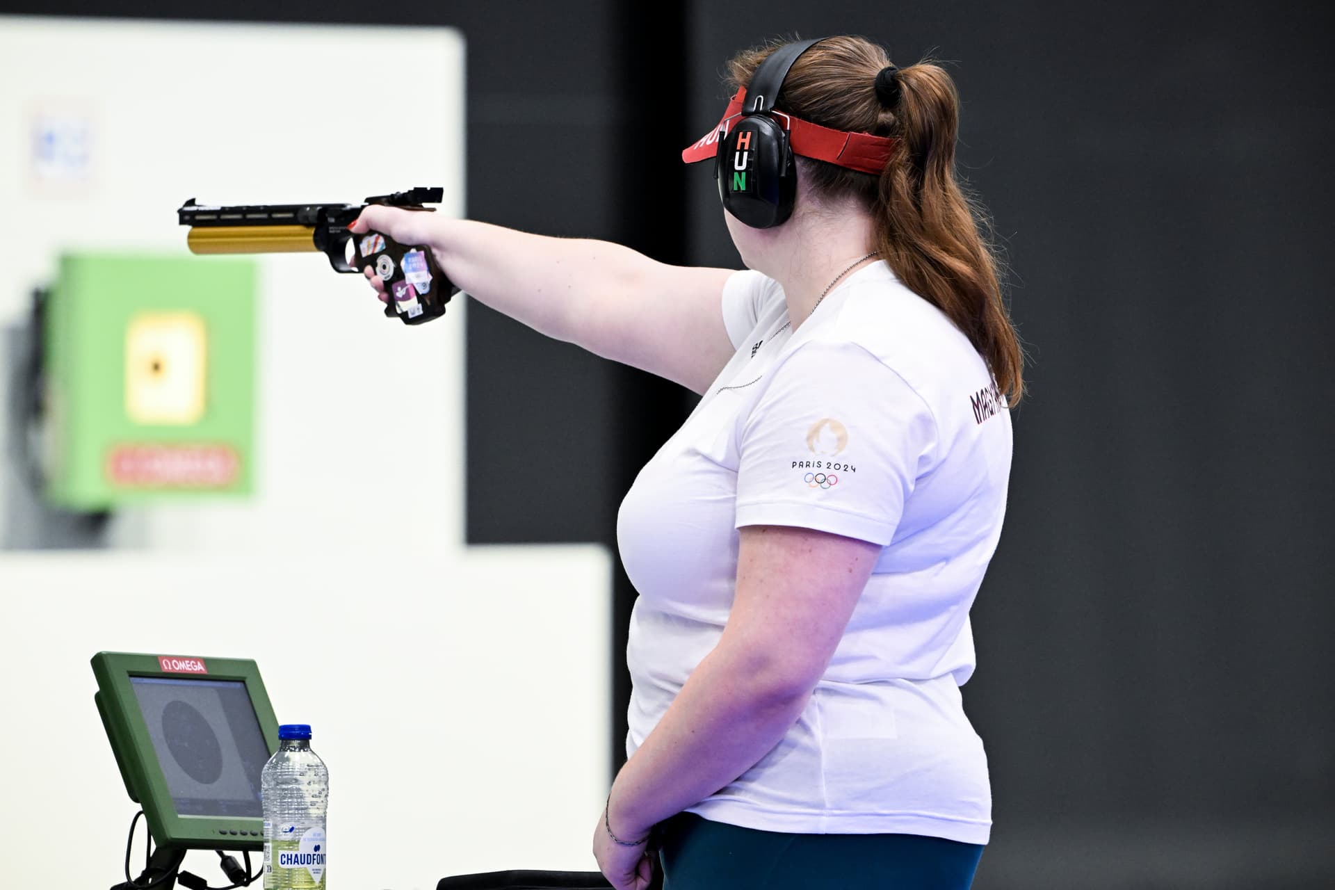 Major Veronika első helyen döntős, Fábián Sára Ráhel 14. sportpisztolyban