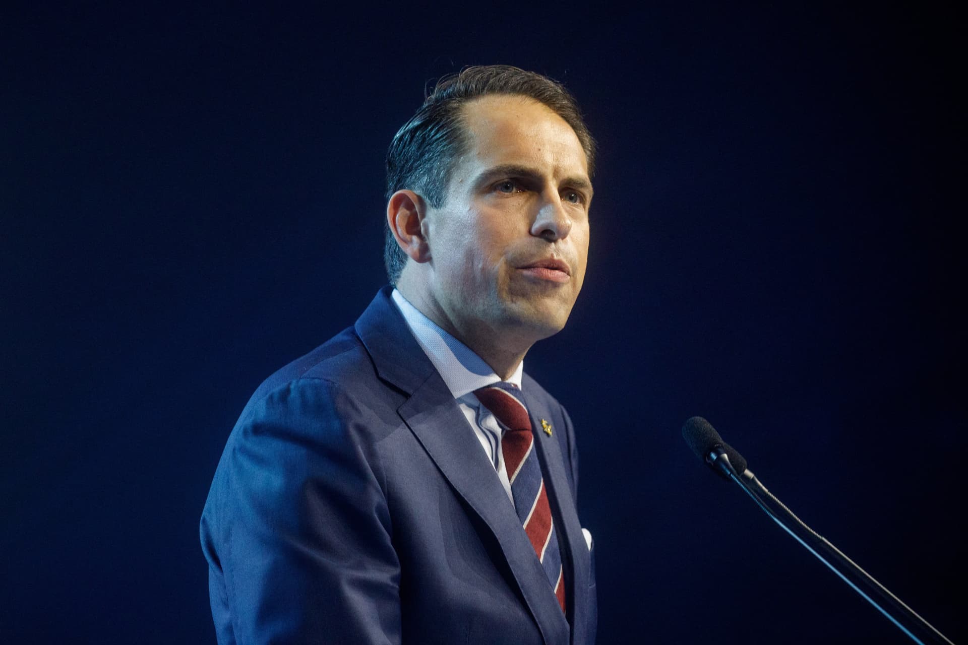 Tom Van Grieken: Jobboldali, patrióta és nemzeti pártokként együtt erősek vagyunk Európában