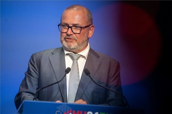 Lantos Csaba: Az energetikában is kiemelt szempont a versenyképesség
