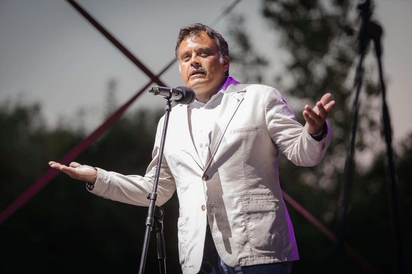 Latorcai Csaba: A kereszt az igazság jele