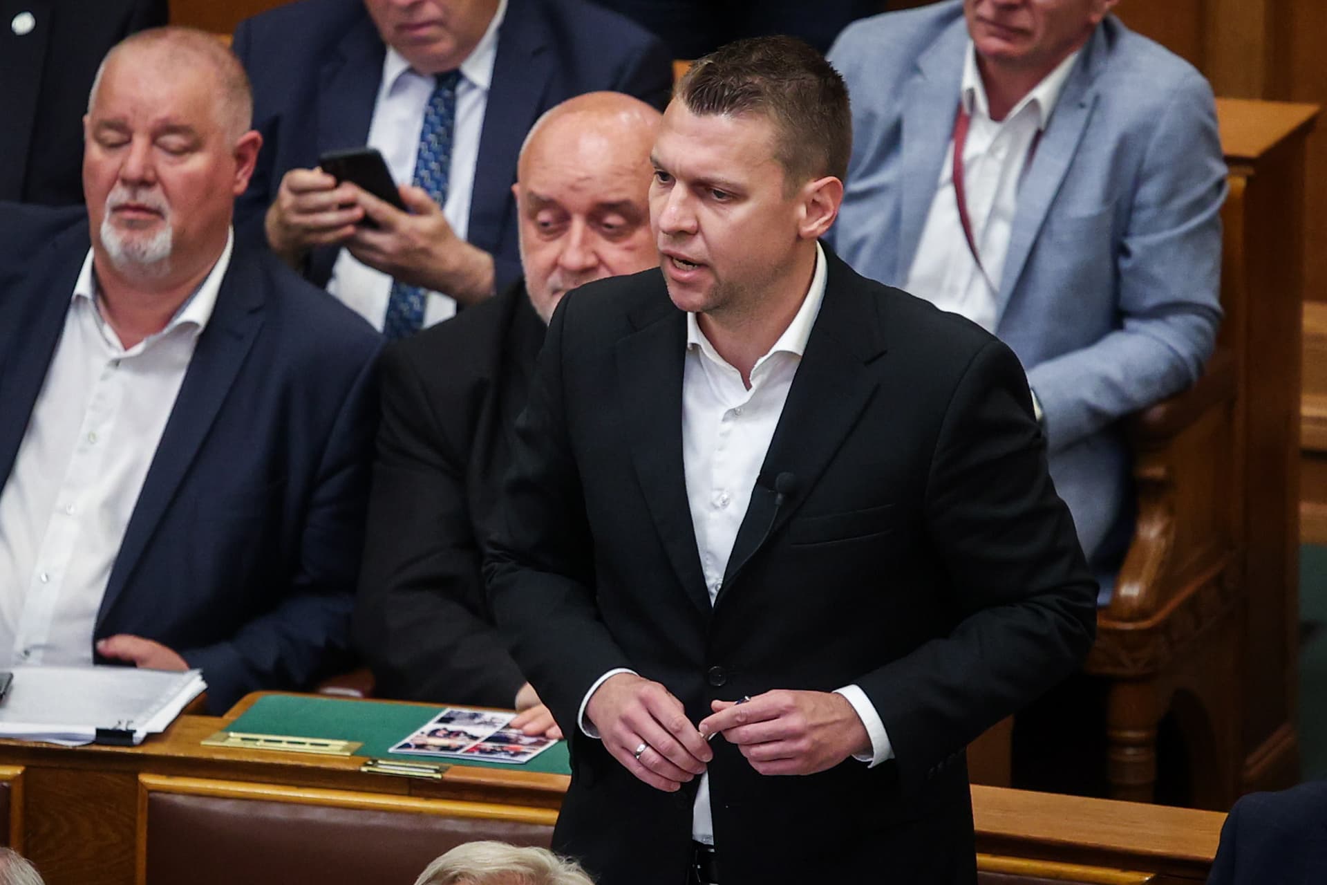 Menczer Tamás: Magyar Péterékkel szemben is megvédjük a rezsicsökkentést