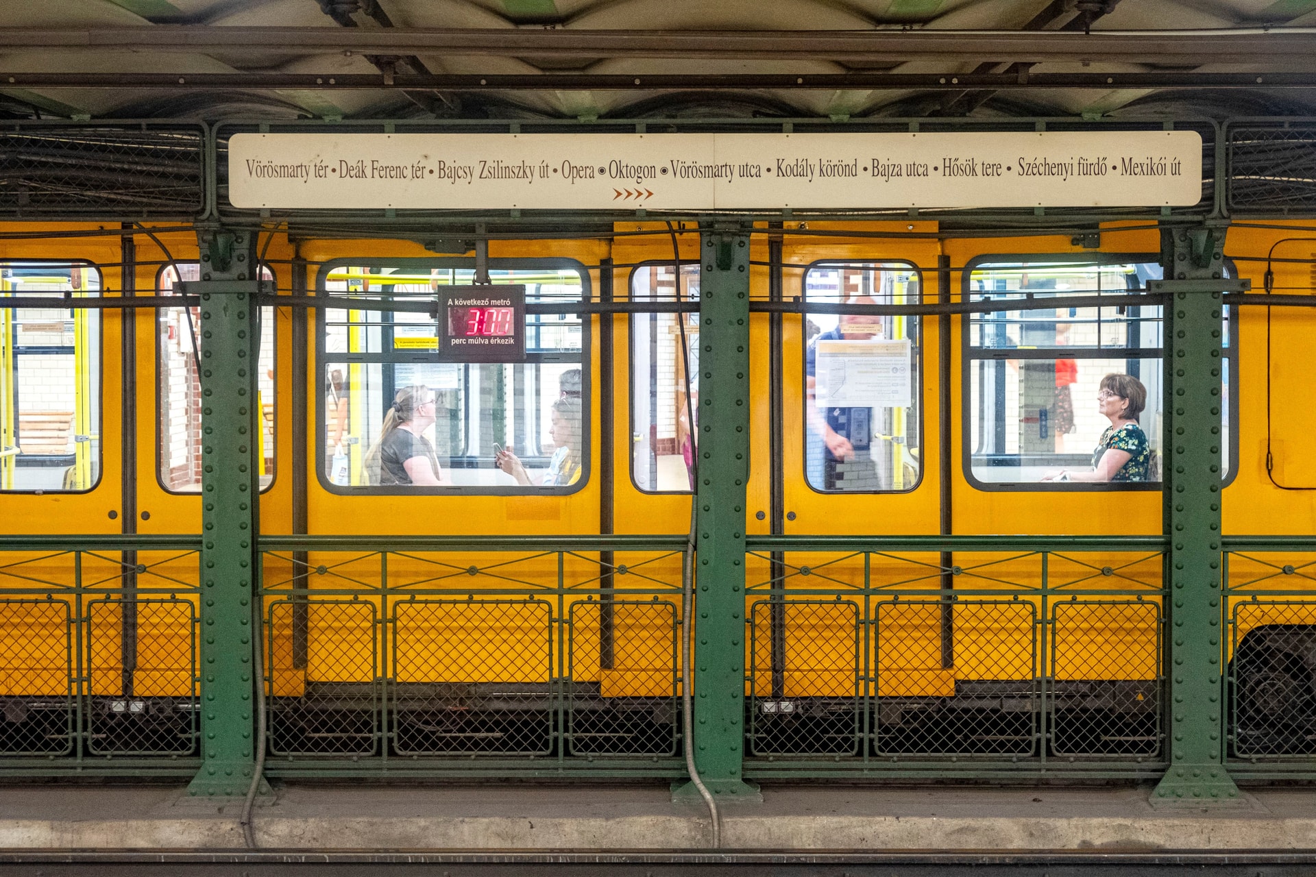 Érdemes figyelni, változások lesznek az 1-es metró közlekedésében