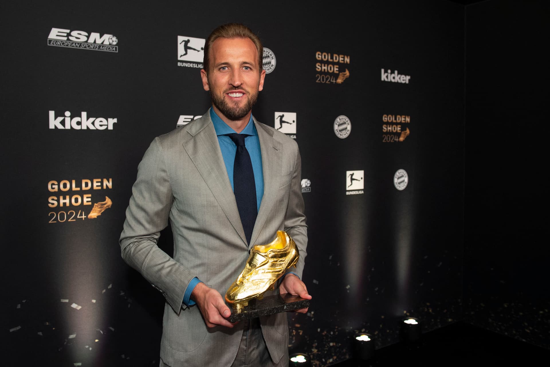 Aranycipő: Harry Kane megkapta az idény legjobb európai góllövőjének járó jutalmat