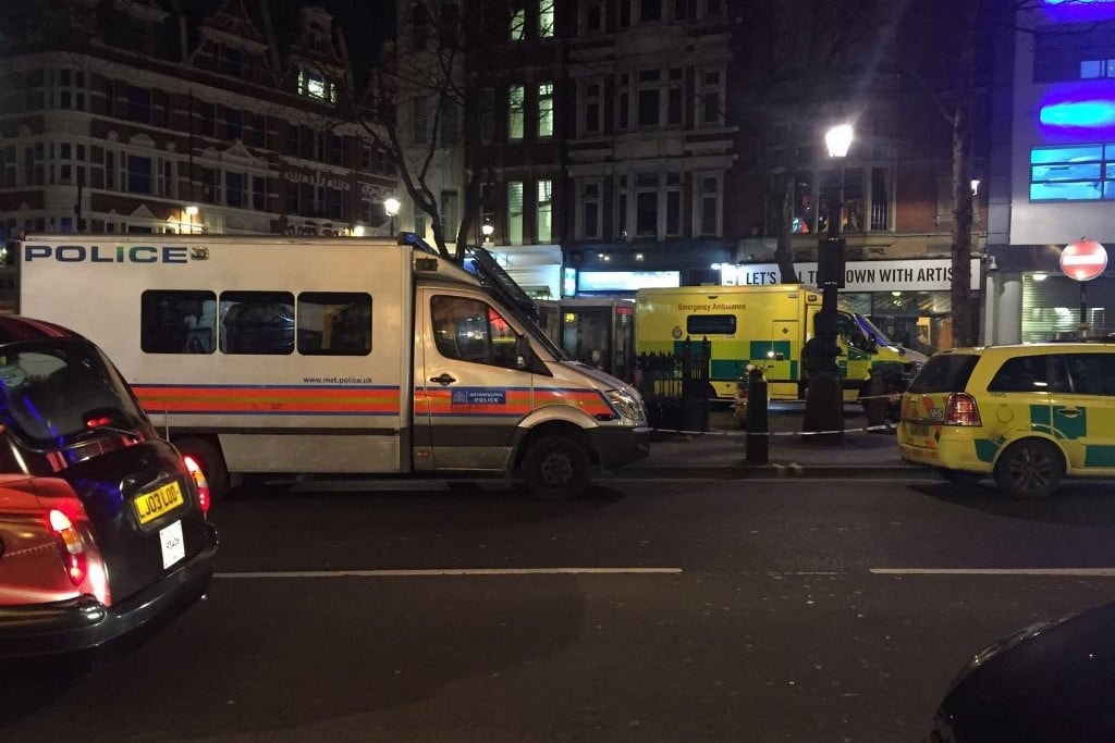 Késelés késelés hátán