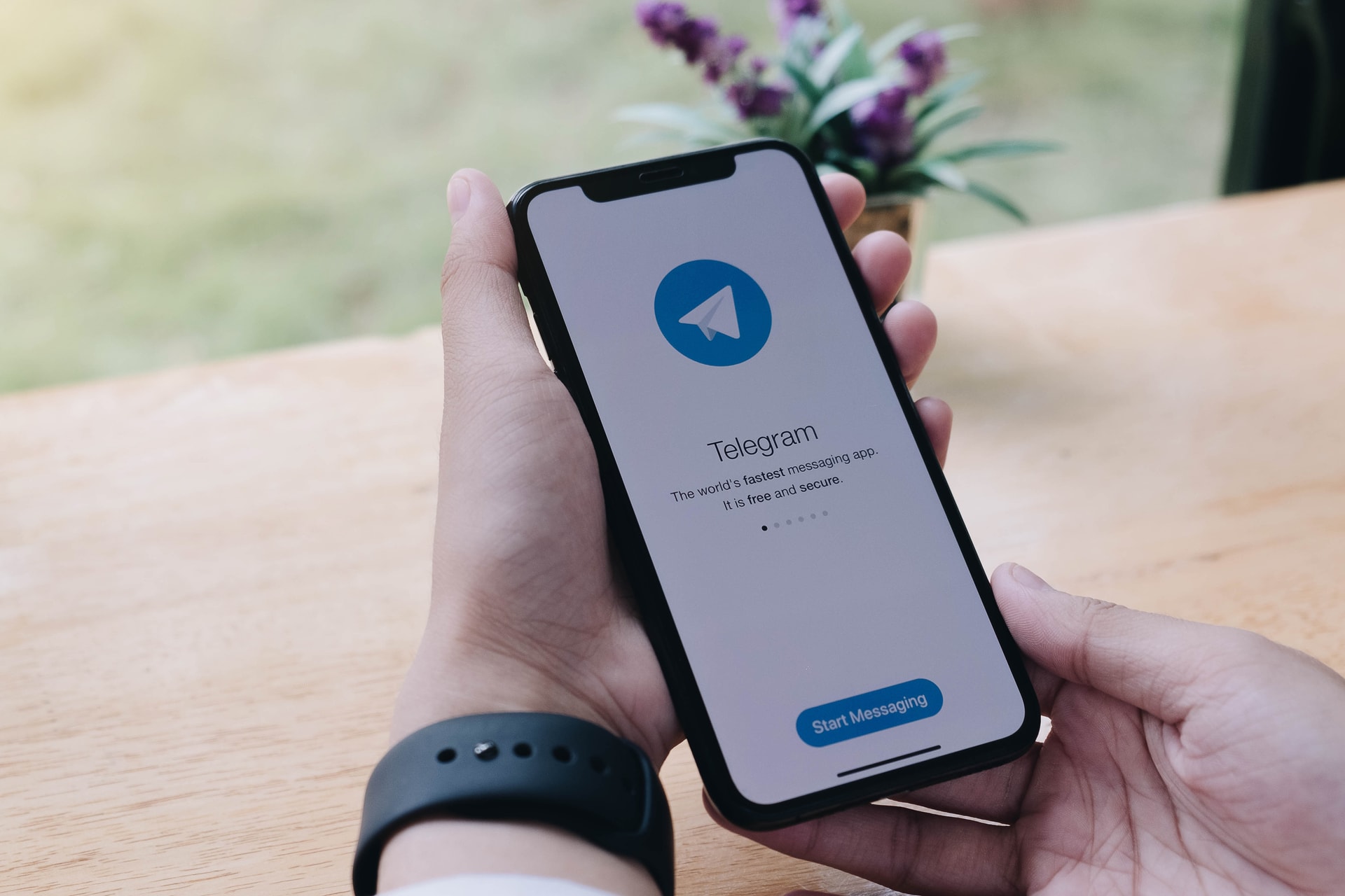 Ukrajnában a katonák nem használhatják a Telegramot