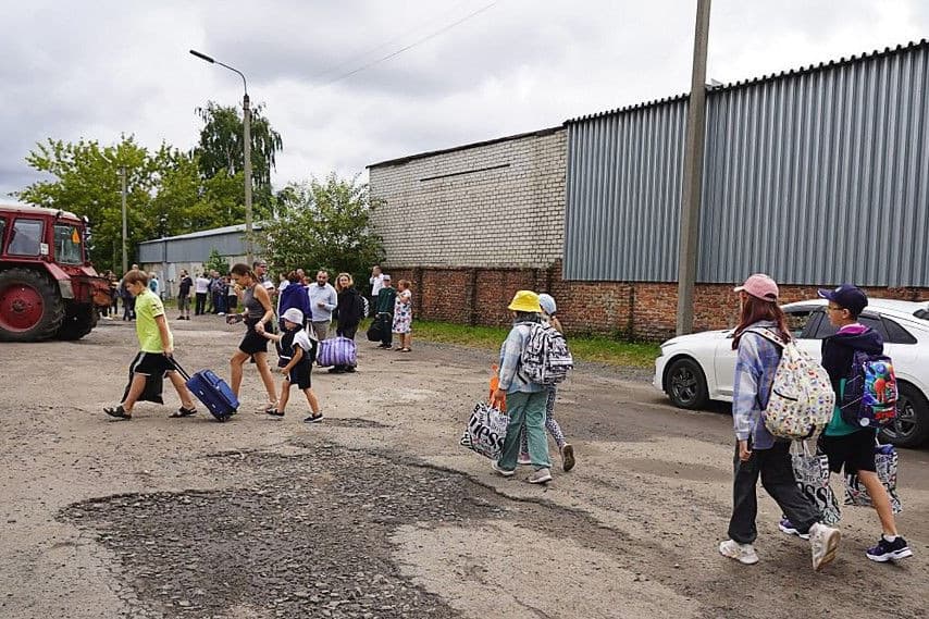 A kurszki menekülteket az ukrajnai Zaporizzsja megyébe telepítik át