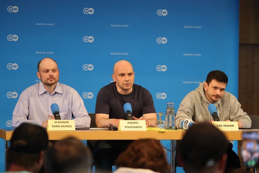 Az orosz ellenzéki politikust nem kicserélte Moszkva, hanem kiutasította