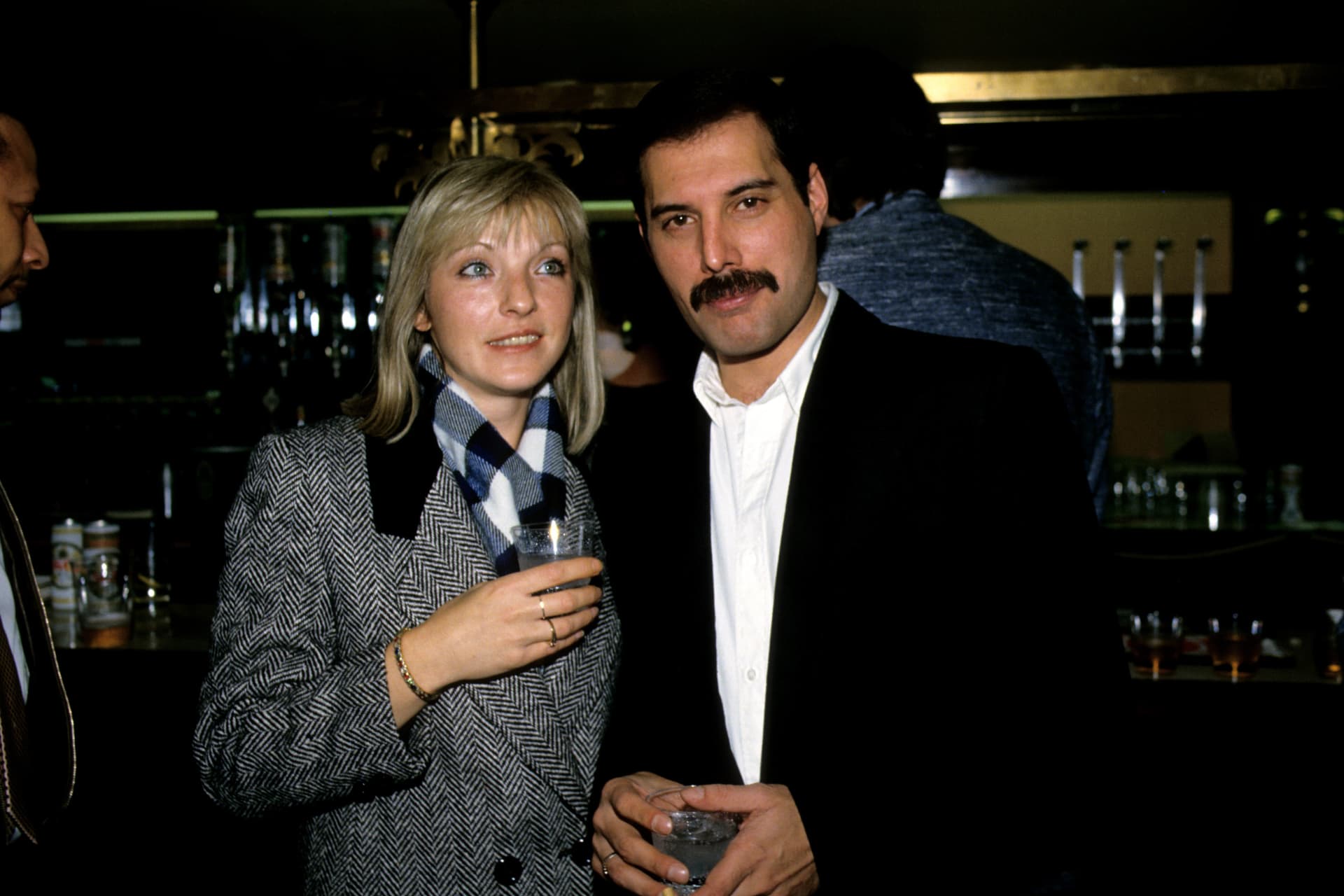 Freddie Mercury dúsgazdaggá tette egyetlen barátnőjét